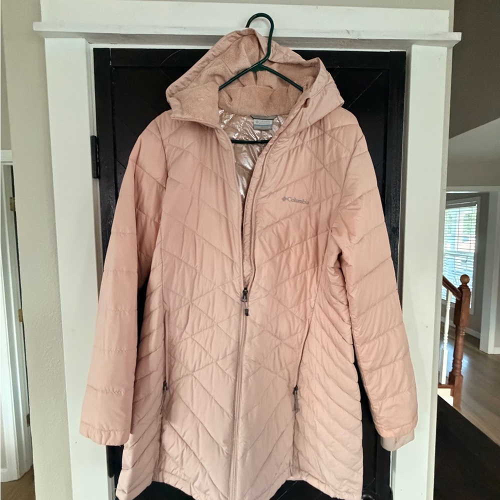 Columbia Women's Light Pink Quilted Ski Jacket